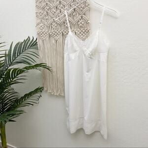 Vintage Vanity Fair Lace Slip Dress Lingerie White